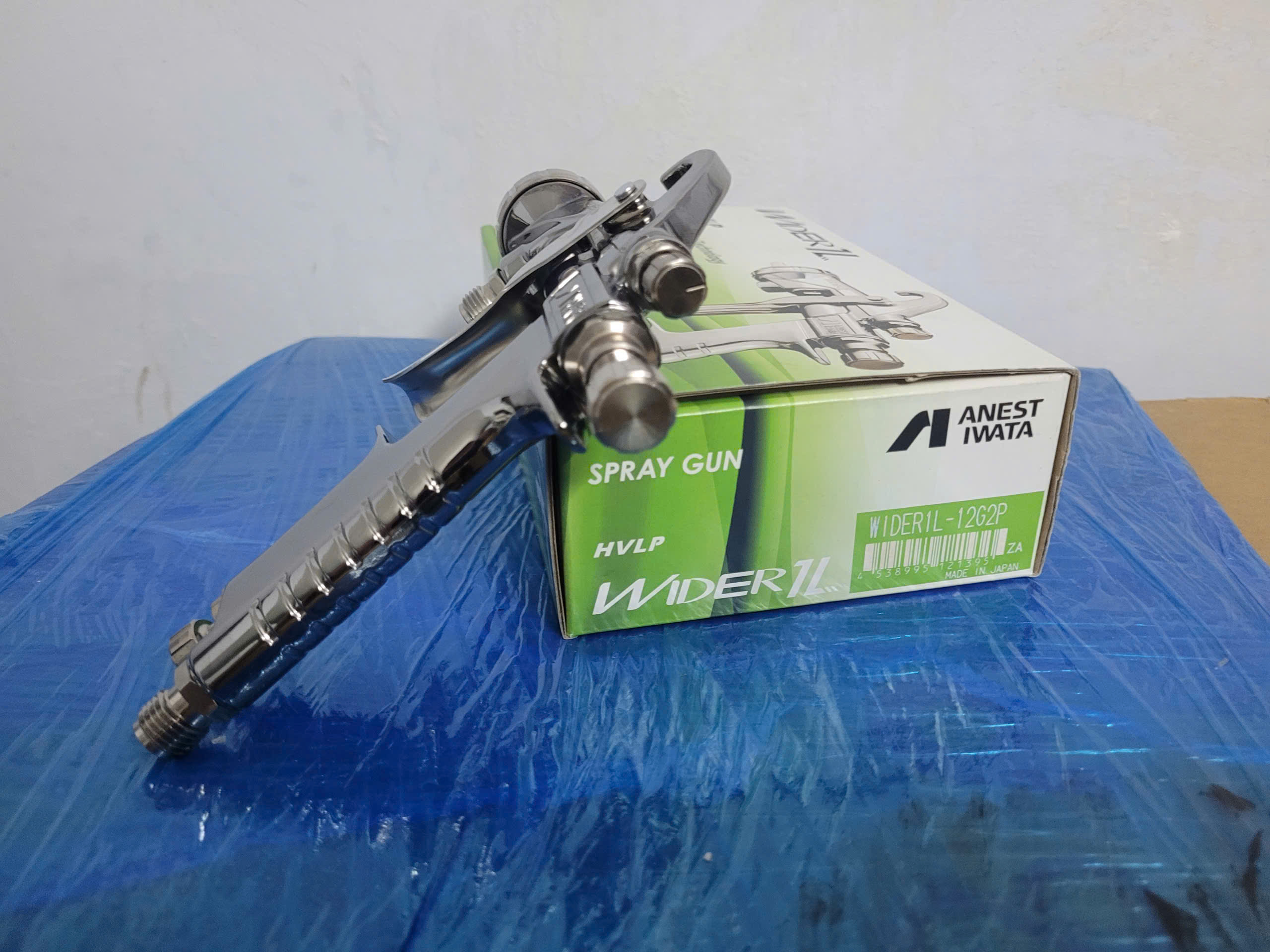 Súng phun sơn áp lực thấp WIDER1L Anest Iwata